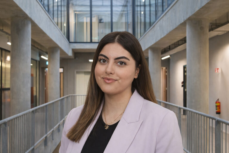 Melda Keskin - Finance Consultant bij Staan